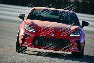 media/Nov-02-2025-Speed Ventures (Sun) [[c948a89870]]/Black/Session 4/